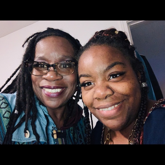 Meet your Posher, Carol - Picture 4 of 6